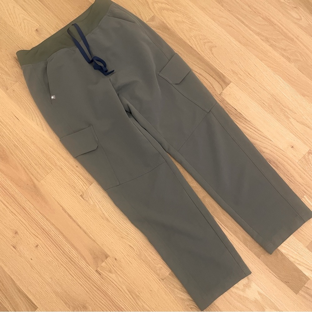 FIGS Utility Scrub Pants Size XS/S